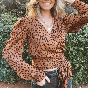 Vestique | Like New Spotted Wrap Blouse